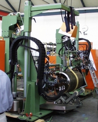 Система контроля концов труб больших диаметров