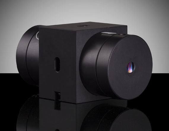 780-нм одноступенчатый оптический изолятор свободного пространства