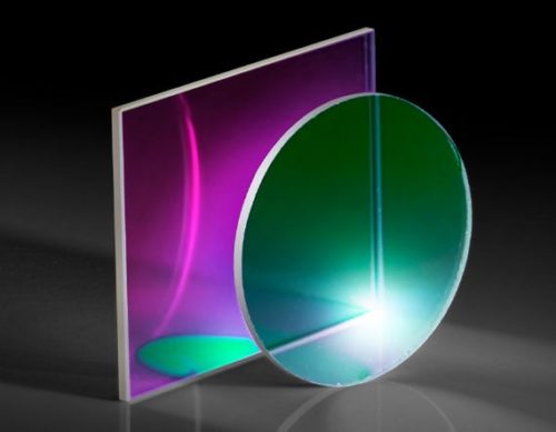 600 нм, диаметр 25 мм, ультрабыстрый дихроичный короткопроходной фильтр с низким GDD