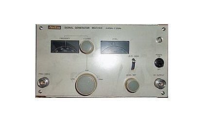 MG724D ВЧ-генератор Anritsu