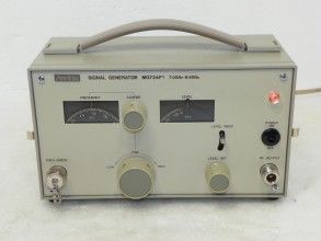 MG724F ВЧ-генератор Anritsu