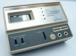 830 BK Прецизионный измеритель емкости