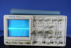 2465B Аналоговый осциллограф Tektronix