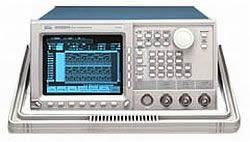 DG2040 Генератор данных Tektronix