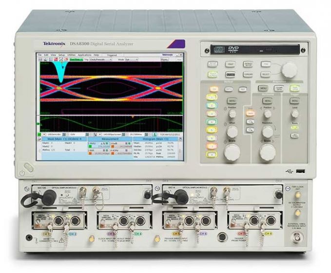 DSA8300 Анализатор данных Tektronix