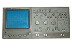 TAS220 Аналоговый осциллограф Tektronix