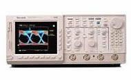 TDS724D Цифровой осциллограф Tektronix