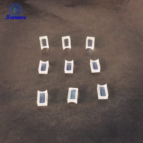 Плоско-вогнутая цилиндрическая линза