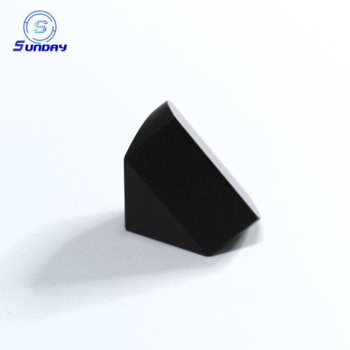 Прямоугольная треугольная призма