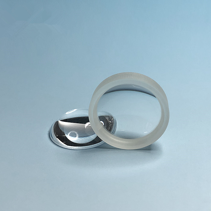 Стеклянная сферическая линза