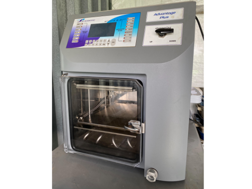 Консольный лиофилизатор SP Scientific Advantage Plus EL-85 с пробкой