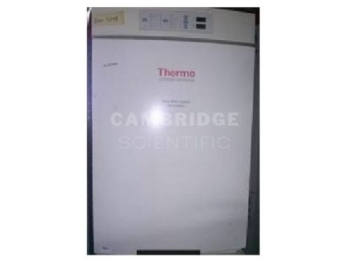 Thermo Forma 3010 CO2 инкубатор с водяной рубашкой