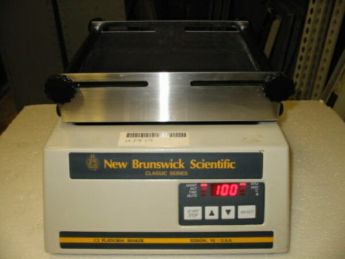 Орбитальный шейкер New Brunswick Scientific Classic C2
