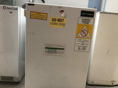 Подстольный холодильник Puffer Hubbard FUF150SABA