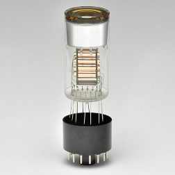 Фотоумножитель Р14550