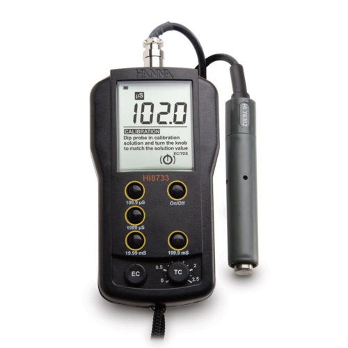 Conductivity meter with temperature sensor, multi-range