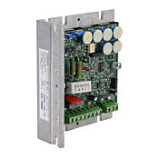 Привод постоянного тока: 120/240 В переменного тока, 2 А, открытый корпус (PN# GSD4A-240-2C)