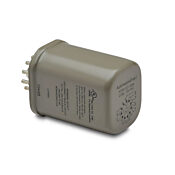 Восьмеричное реле управления: 12 А, 3 переключающих контакта, монтаж в гнездо (PN# H750-3C-120A)