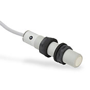 Ультразвуковой датчик приближения: диаметр 18 мм, корпус 83,1 мм, диапазон 100–900 мм (номер по каталогу UK1C-E4-0A)