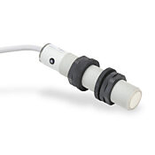 Ультразвуковой датчик приближения: диаметр 18 мм, корпус 83,1 мм, диапазон 100–900 мм (номер по каталогу UK1C-E6-0A)