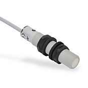 Ультразвуковой датчик приближения: диаметр 18 мм, корпус 83,1 мм, диапазон 100–900 мм (номер по каталогу UK1C-EN-0A)