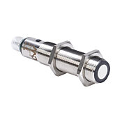 Ультразвуковой датчик приближения: диаметр 18 мм, корпус 91,6 мм, диапазон 80–900 мм (номер по каталогу UK1C-G7-1E)