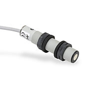 Ультразвуковой датчик приближения: диаметр 18 мм, корпус 83,6 мм, диапазон 150–1600 мм (номер по каталогу UK1D-E6-0A)