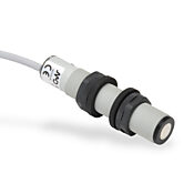 Ультразвуковой датчик приближения: диаметр 18 мм, корпус 84,6 мм, диапазон 200–2200 мм (номер по каталогу UK1F-E2-0A)