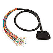 Кабель: для модулей BRX и модулей DirectLOGIC DL205 и DL405, длина кабеля 3,2 фута/1 м (PN# ZL-D24-CBL40-1P)