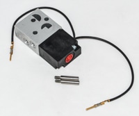 05890-61095- Четырехходовой электромагнитный клапан, 115 В переменного тока, используется с системами газовой хроматографии серии 5890.