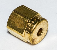 12-0069-016- Гайка, 1/8 дюйма, Swagelok, латунь, используется с системами продувки и улавливания AQUATek 100, Solatek 72 и Velocity.