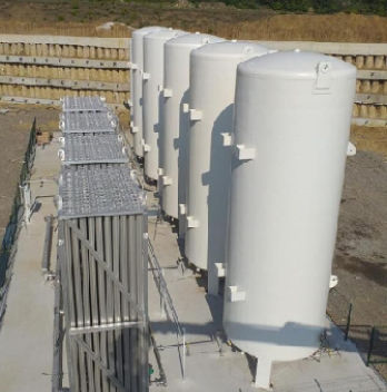 Распределительный резервуар для хранения жидкости