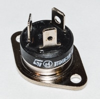 1410121900- TRIAC 40AMPS(RMS)600V PEAK,ISOLATED CAS