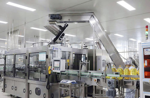 Oil filling machine XLO seriesautomaticbottlelubricating oil