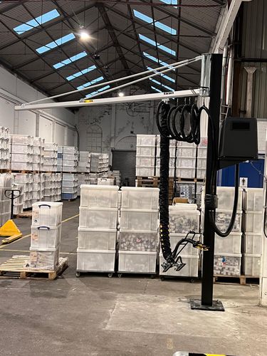 Настенный консольный кран с подъемом 270°эргономичный