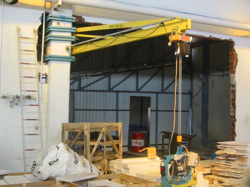 Кран консольный настенный серии НПИ-ПП03подъемно-поворотныйэргономичный