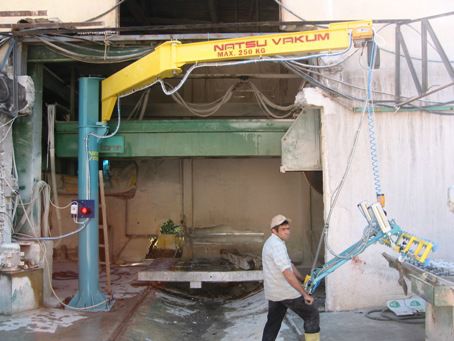 Кран шарнирно-сочлененный стреловой серии PP13подъемно-поворотный