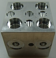 19231-20520- FID flow block, bare, used with series 4890 and 5890 gas chromatography systems
