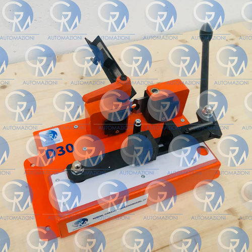 Ручная машина для зачистки кабеля D30пневматическаяэлектрическая