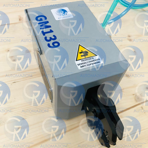 Машина для обжима разъемов GM139автоматическаяпневматическая