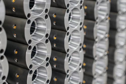 Пресс-форма для литья пластмасс под давлением с горячими литниками Серия преформ NexPET™средняядля нефтяной промышленности