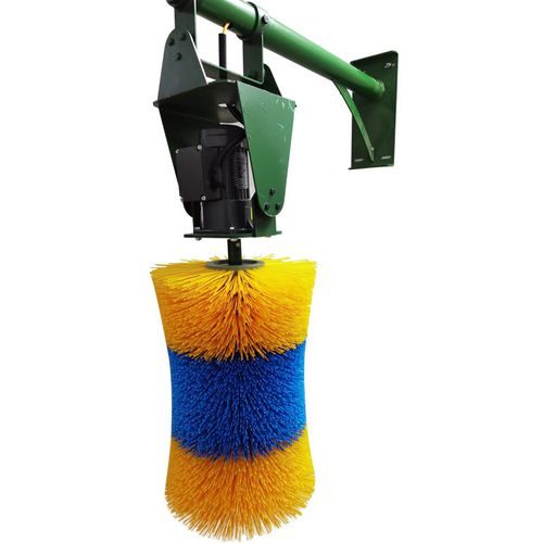 Цилиндрическая щетка для царапиниз полипропиленадля коров