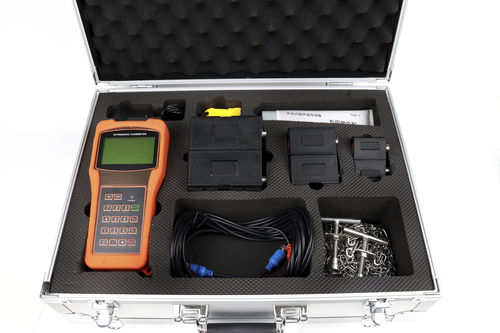 Ультразвуковой расходомер жидкостей портативныйс ЖК-дисплеем