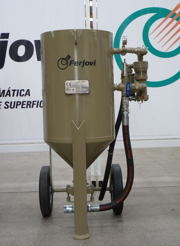 Ручной пескоструйный аппарат ВИАЛ-120давлениемобильный