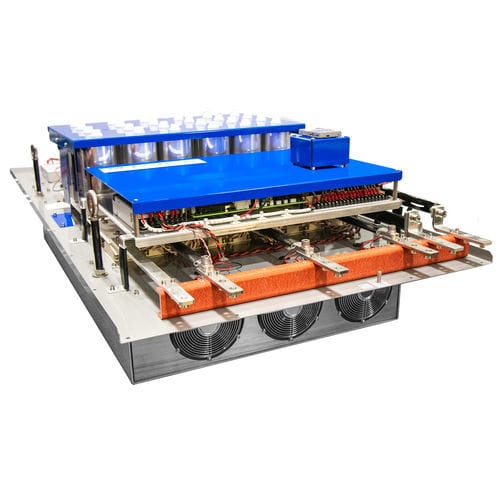 Частотно-регулируемый привод с жидкостным охлаждением M-Force® GP1000-Eс водяным охлаждением и воздушным охлаждениемвысокопроизводительный