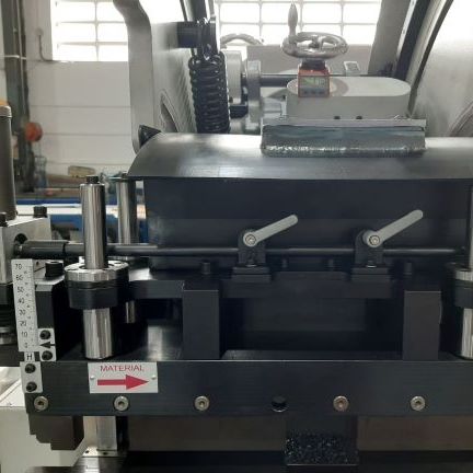 Инструмент для снятия фаски с J-образной фаской для станков