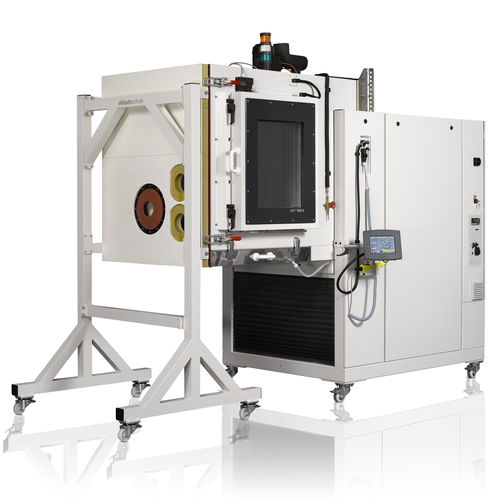 Камера для испытаний на долговечность автомобилейдля двигателей