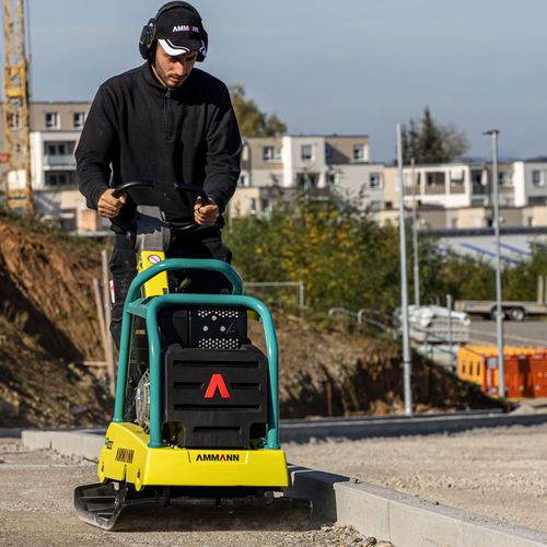 Forward travel vibratory plate APR 40/60