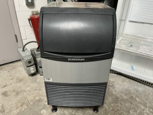 Scotsman UF2020A-1A Ледорубка