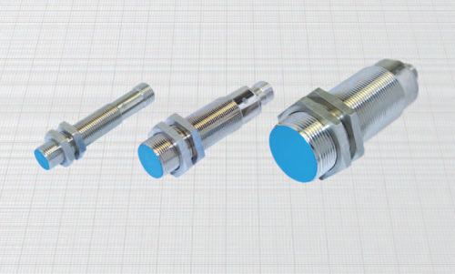 Индуктивный датчик приближения серии АХ12-30...КСцилиндрическийIP67с усиленным выходом